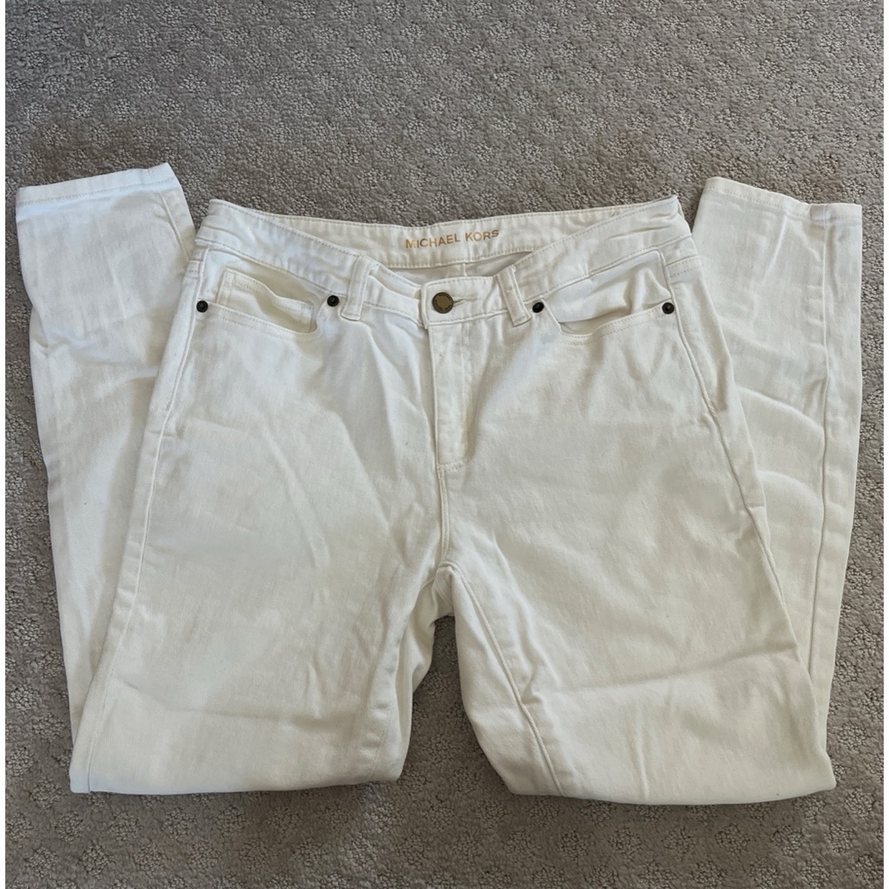 Michael Kors pants. Women’s size 8. Lightly used. Off-white color. Skinny cut.